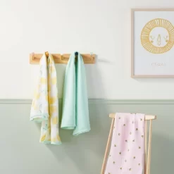 Muslin Swaddle Blanket Honeybee 3pk - Cloud Island™ Pink/Yellow