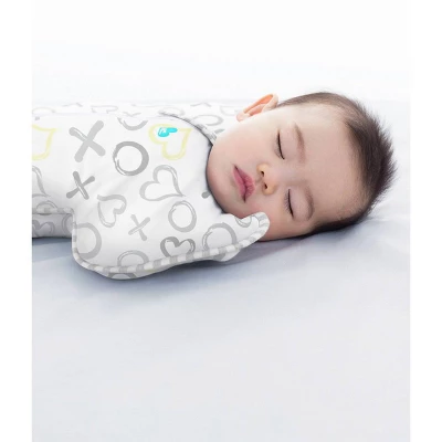 Love To Dream Swaddle UP Silky-Lux Swaddle Wrap - Kisses 5 Love To Dream Swaddle UP Silky-Lux Swaddle Wrap - Kisses - Image 5